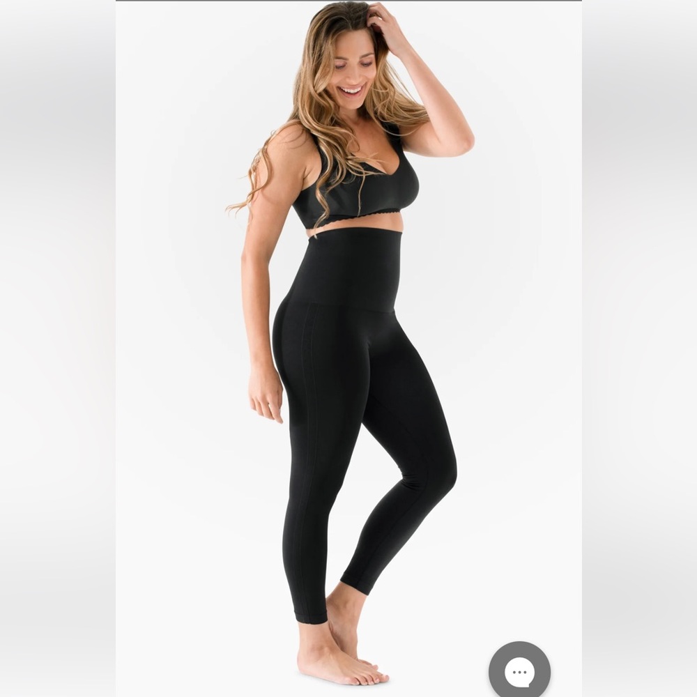 NWT BELLY BANDIT mother tucker compression leggings